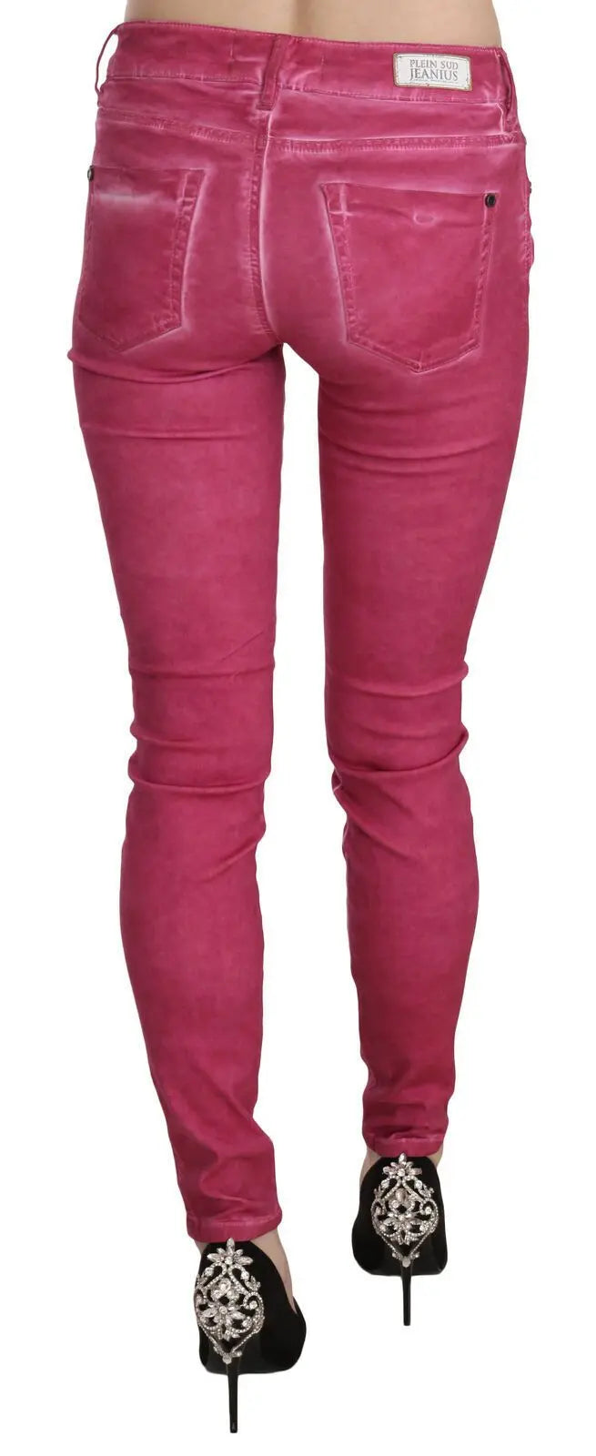 Pink velvet mid-rise skinny trousers with front pockets and button closure.