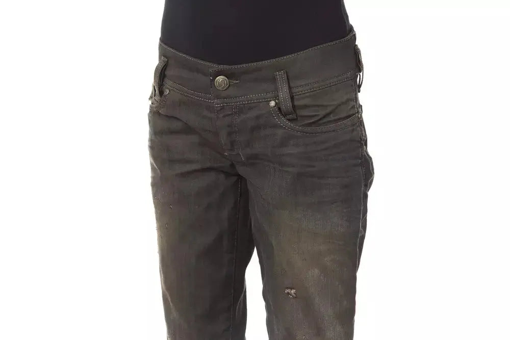 Black faded relaxed fit women's jeans with slight distressing and classic five-pocket design.