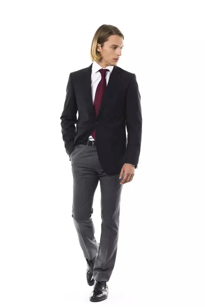 Black wool men's blazer with notch lapels, single-breasted button closure, and front flap pockets.