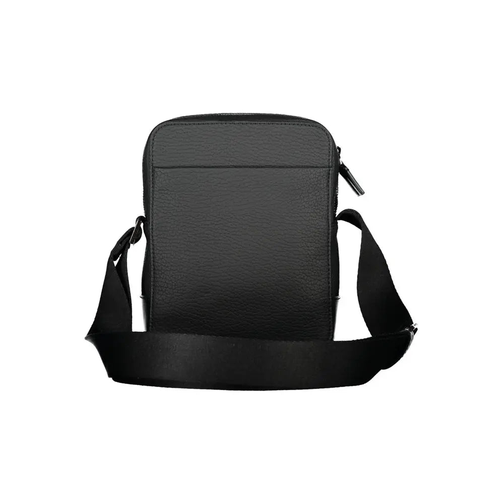 Sleek Black Shoulder Bag with Contrasting Details Calvin Klein